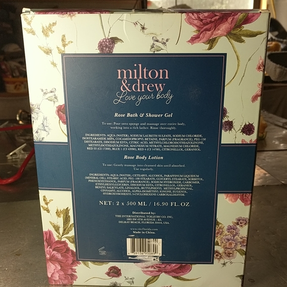 Milton & Drew Rose bath & lotion gift set - Picture 2 of 3